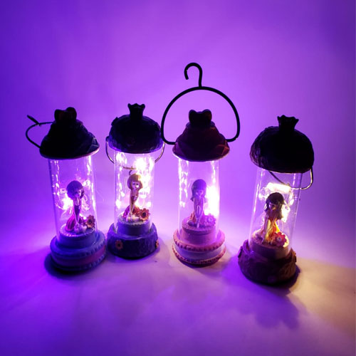 Toptan Cam Fanus İçerisinde Led Işıklı Kız Biblo