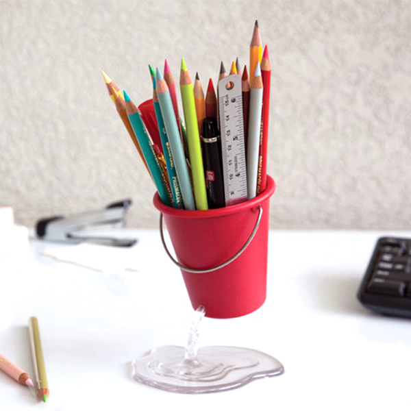 Toptan Dökülen Delik Kova Tasarimli İlginç Kalemlik