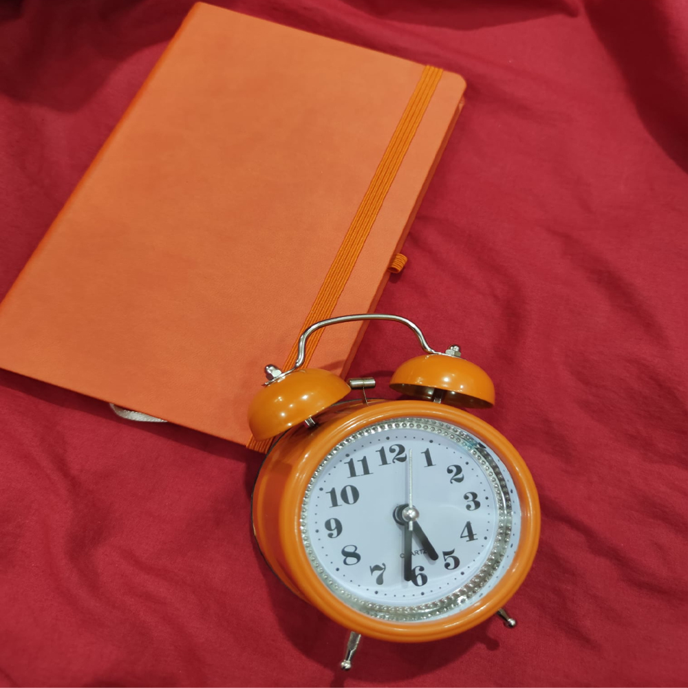 Toptan Turuncu Deri Defter ve Masa Saati