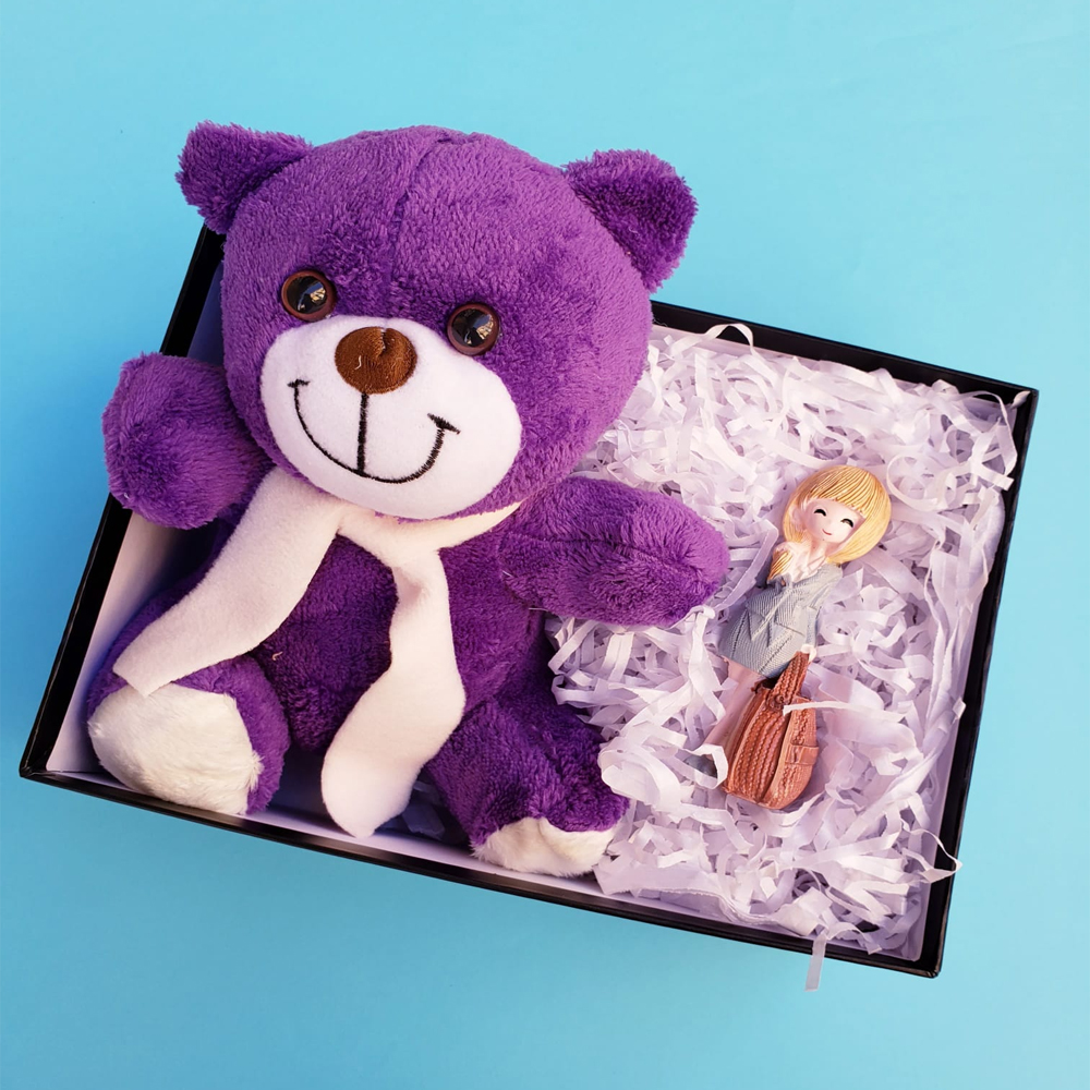 Toptan Mor Ayı ve Hostes Biblo