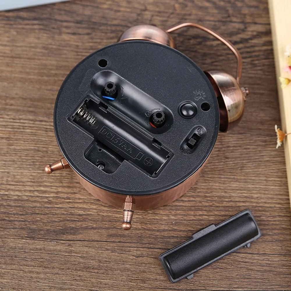 Toptan Metal Bakır Masa Saati