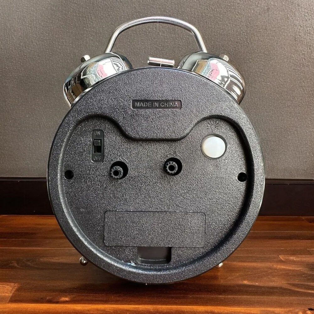 Toptan Gümüş Metal Alarmlı Masa Saati