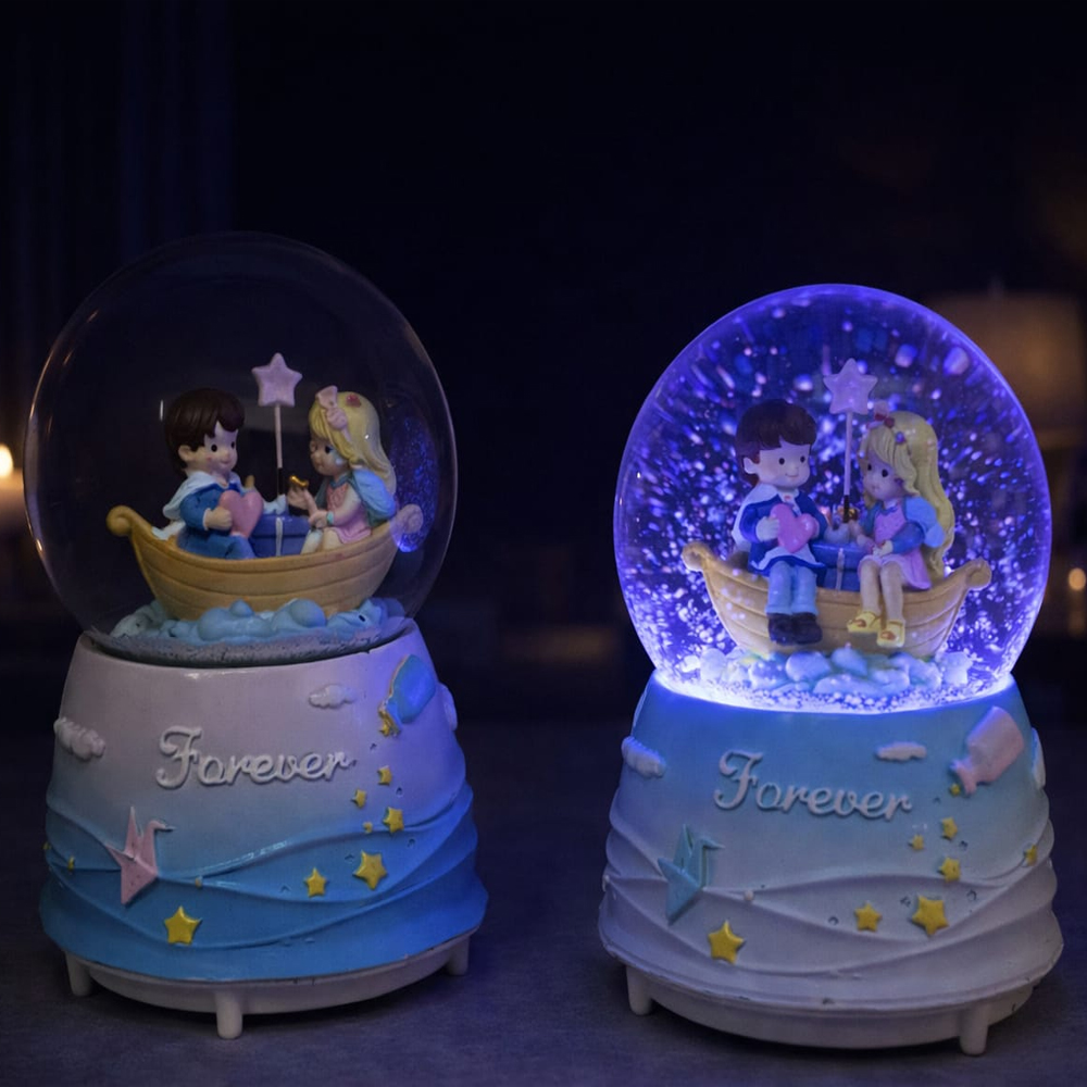 Toptan Forever Yazılı Romantik Çift Figürlü Işıklı Büyük Kar Küresi
