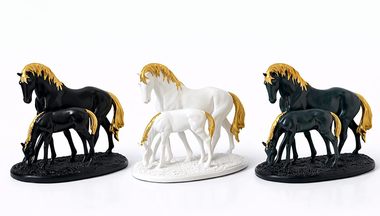 Polyester Yavrulu At Figürü Alk1629