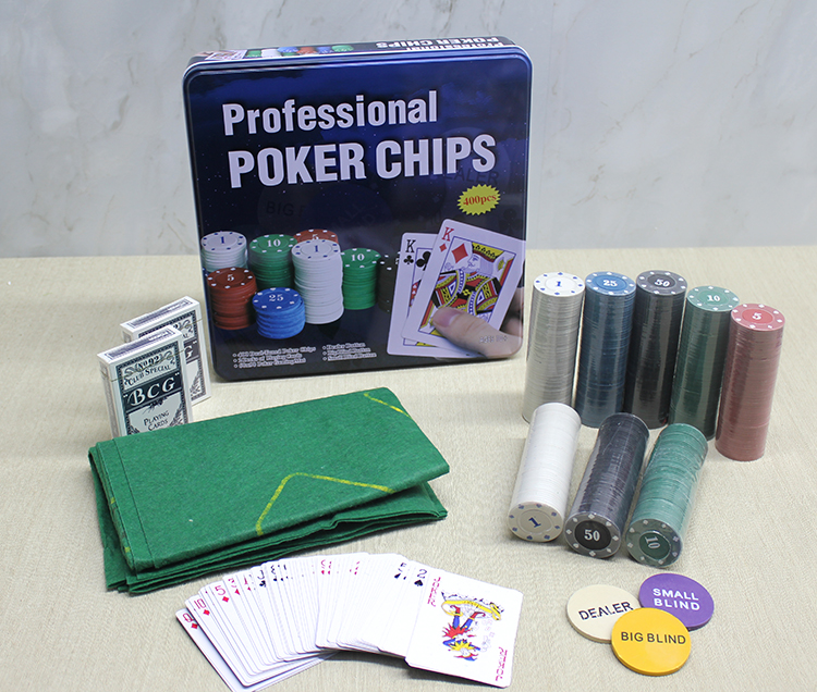 Metal Kutulu 400 Chip Ve 2 Adet İskambil  Kağit Setine Sahip Poker Oyunu Alk3538