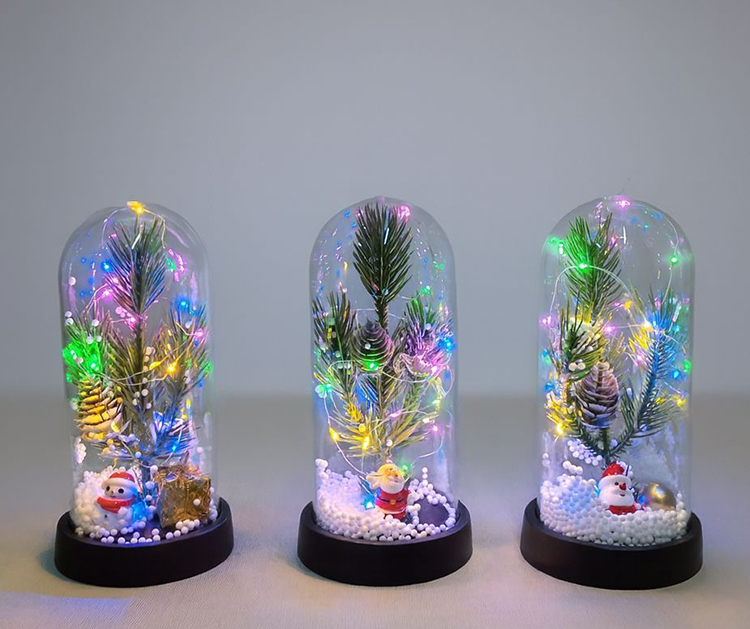 Yılbaşı Temalı Işıklı  Dekoratif Cam Fanus Alk5074