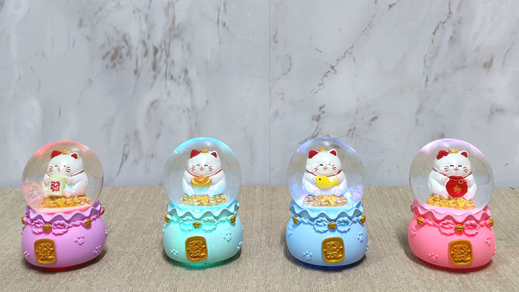 Şans Kedisi Işıklı Kar Küresi Alk4914