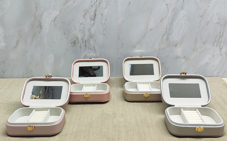 Makyaj Ve Takı Kutusu Alk3606