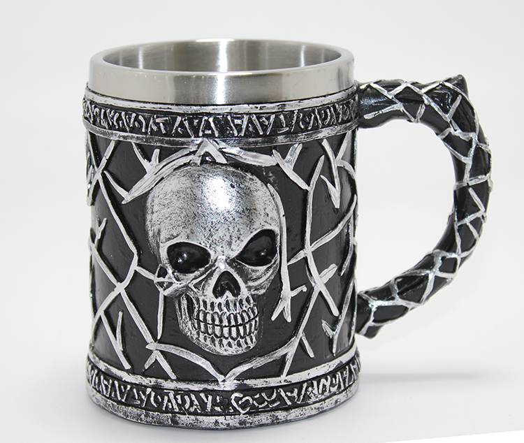 Gotik Kurukafa 3D Kabartmalı Paslanmaz Çelik Kupa Bardak Alk4380
