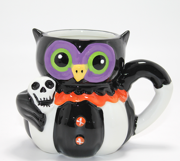 3D Kurukafa Tutan Baykuş Figürlü Seramik Kupa Bardak Alk4895