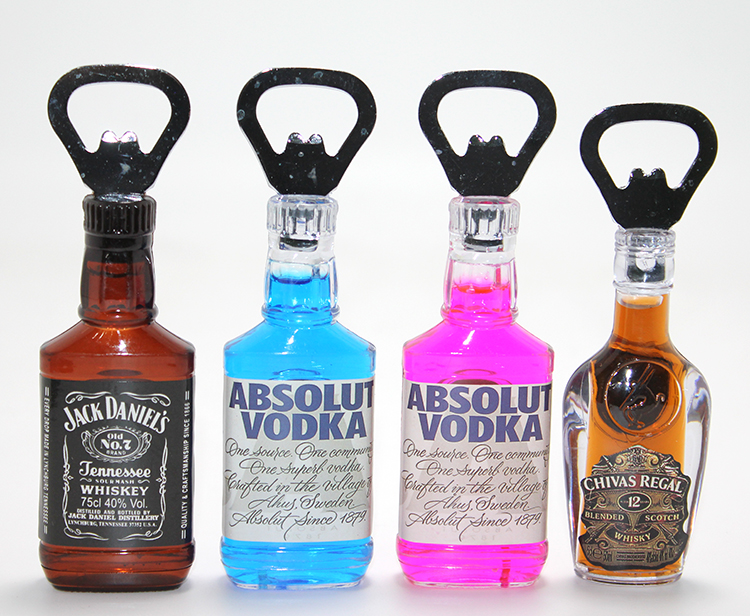 İkonik İçki Şişesi Tasarımlı Magnetli Şişe Açacağı Alk4602