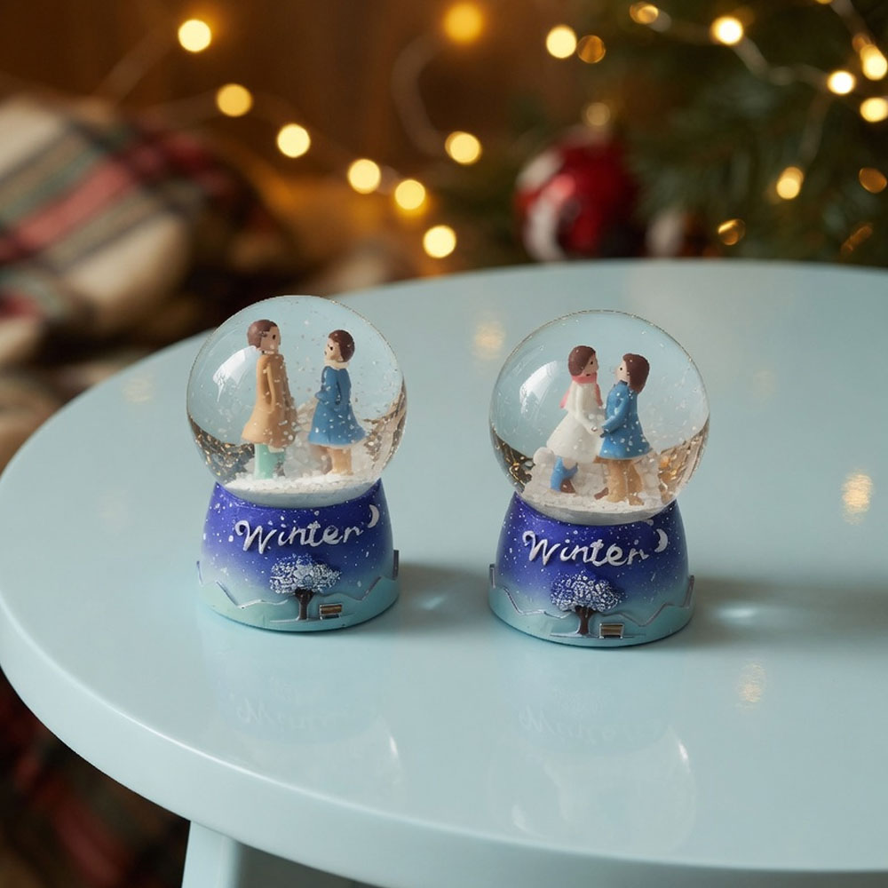 Toptan Winter Temalı Sevimli Çiftler Mini Işıklı Kar Küresi